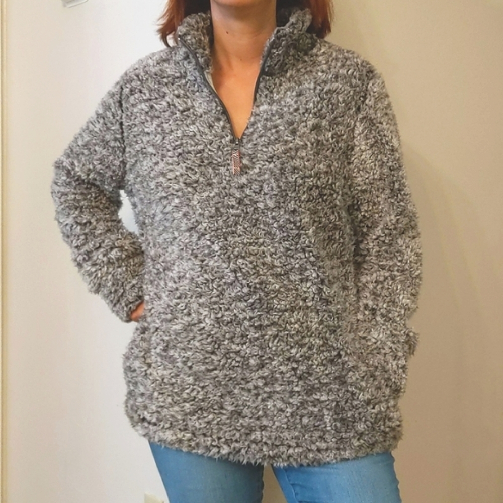 EUC ~ WATERPROOF VINTAGE Sherpa Pullover